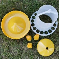 CHEMIN DES POULAILLERS Mangeoire Poule À Pieds En Bioplastique Végétal Eco 8kg -Polire Soldes Boutique 19946891 4